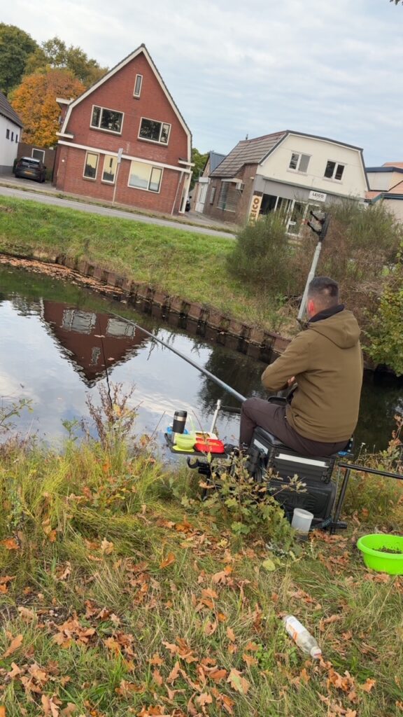 CjUKMVNuYXBjaGF0LzEzLjYyLjEuMCAoaVBob25lMTcsMzsgaU9TIDI2LjAuMTsgZ3ppcCkgAg==